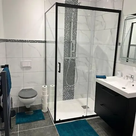 Le 102 De La Gare: Neuf Et Climatise Apartment *