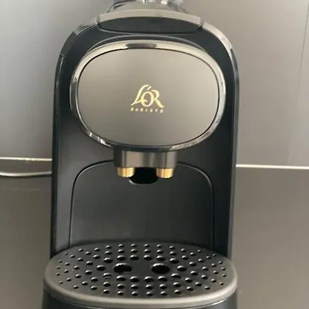 Le 102 De La Gare: Neuf Et Climatise Daire *